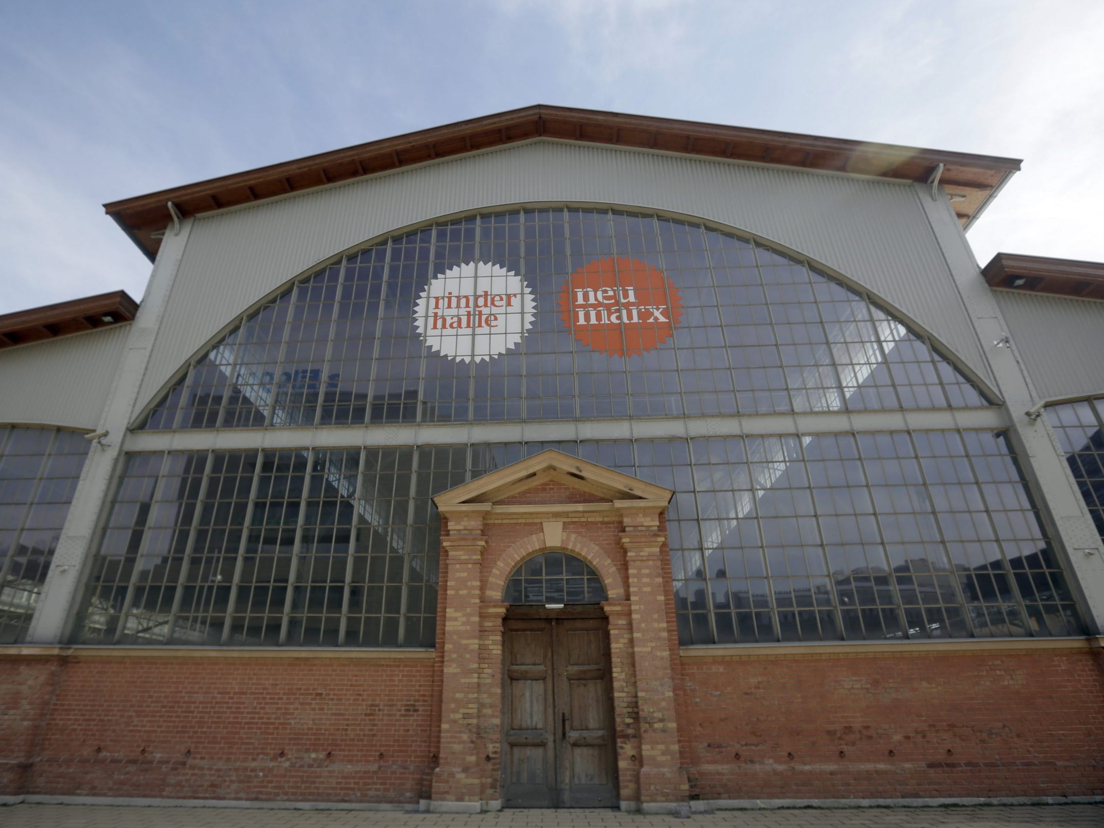 Die Spark Art Fair Vienna 2024 findet in der Wiener Marx Halle statt.