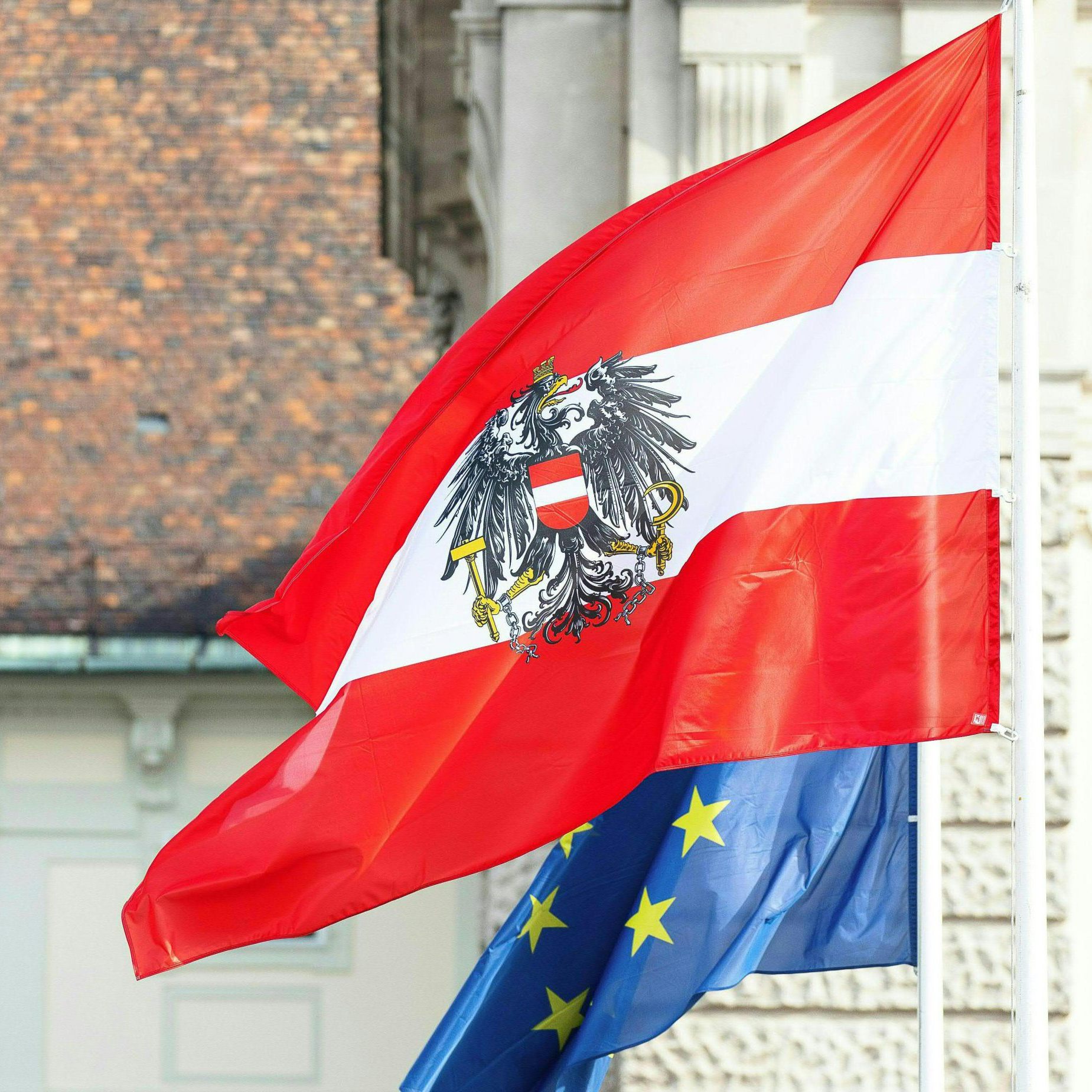 Österreichs Exporte zogen an.