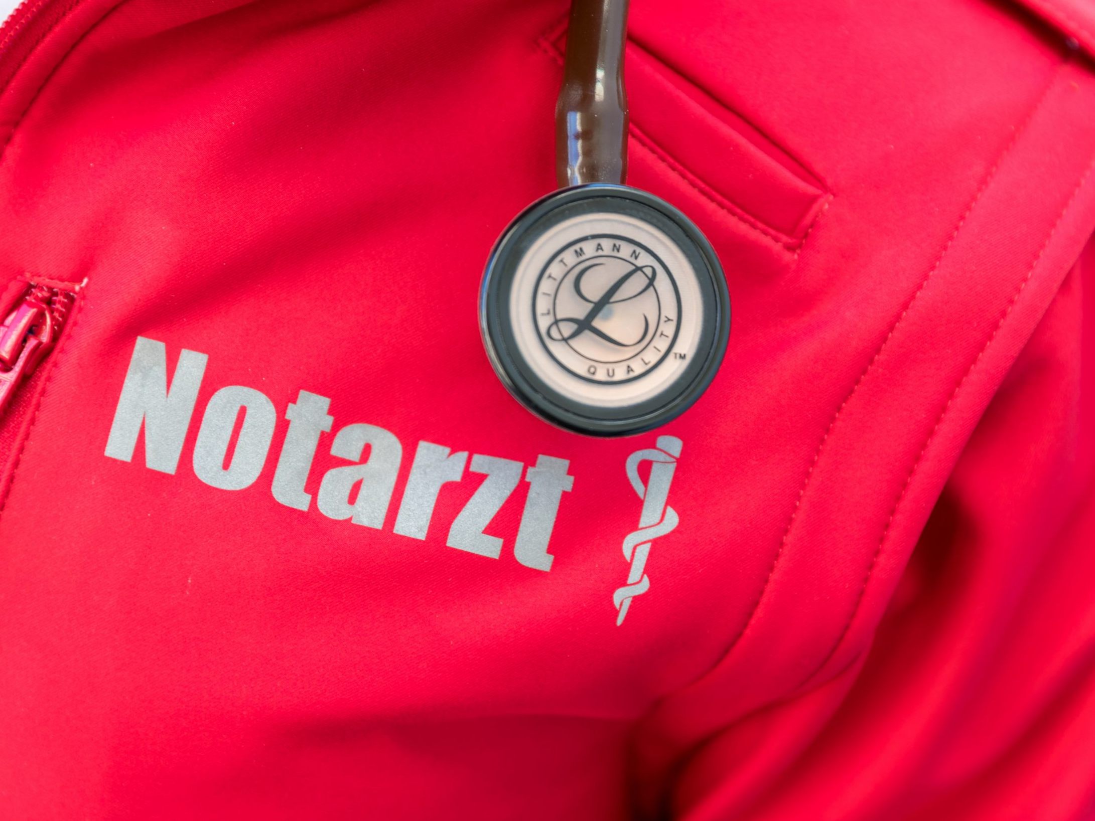 Der 14-Jährige ist nach dem Unfall auf dem Badesee verstorben. Der 14-Jährige ist nach dem Unfall auf dem Badesee verstorben.