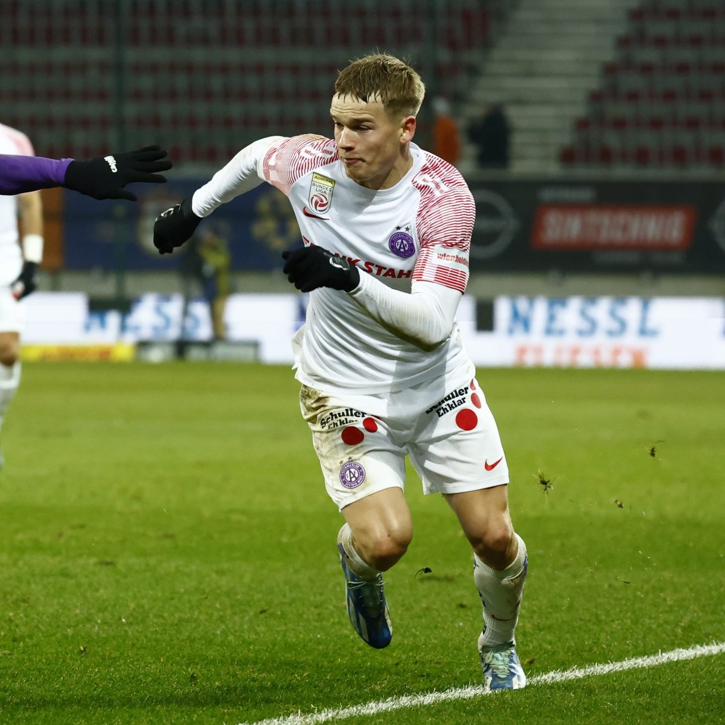 Die Austria verlieh Braunöder an Italiens Serie-B-Club Como.