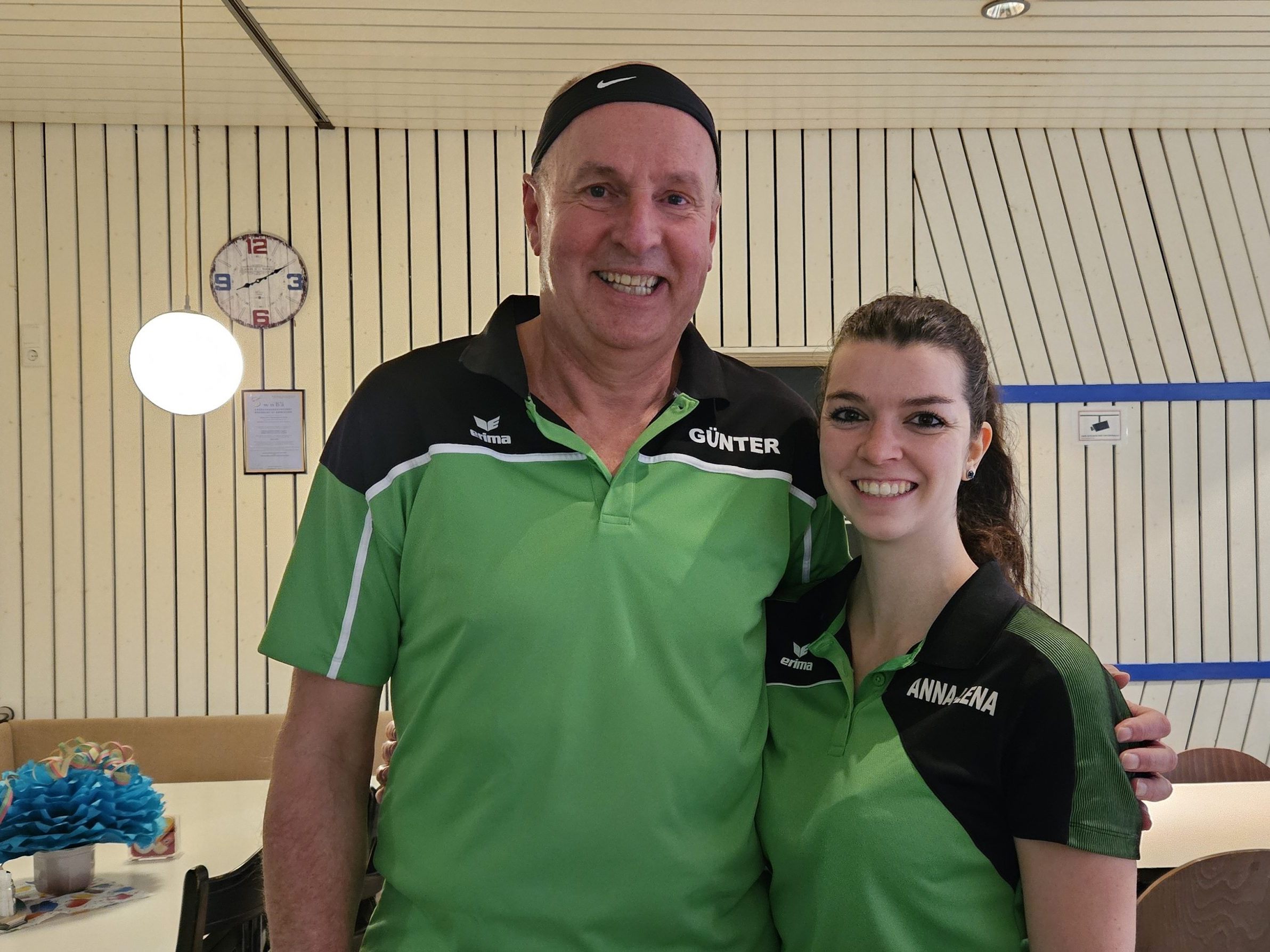 DDie neuen Vorarlberger Mixed Meister Günter Broger und Anna-Lena Fertschnigie neuen Vorarlberger Meister Werner und Markus Riedmann
