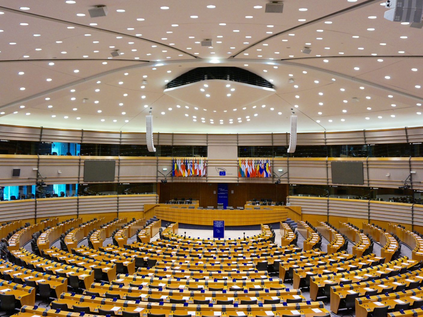 Nicht alle der sieben derzeit im EU-Parlament vertretenen Parteien wollen europaweite Spitzenkandidaten aufstellen. Nicht alle der sieben derzeit im EU-Parlament vertretenen Parteien wollen europaweite Spitzenkandidaten aufstellen.