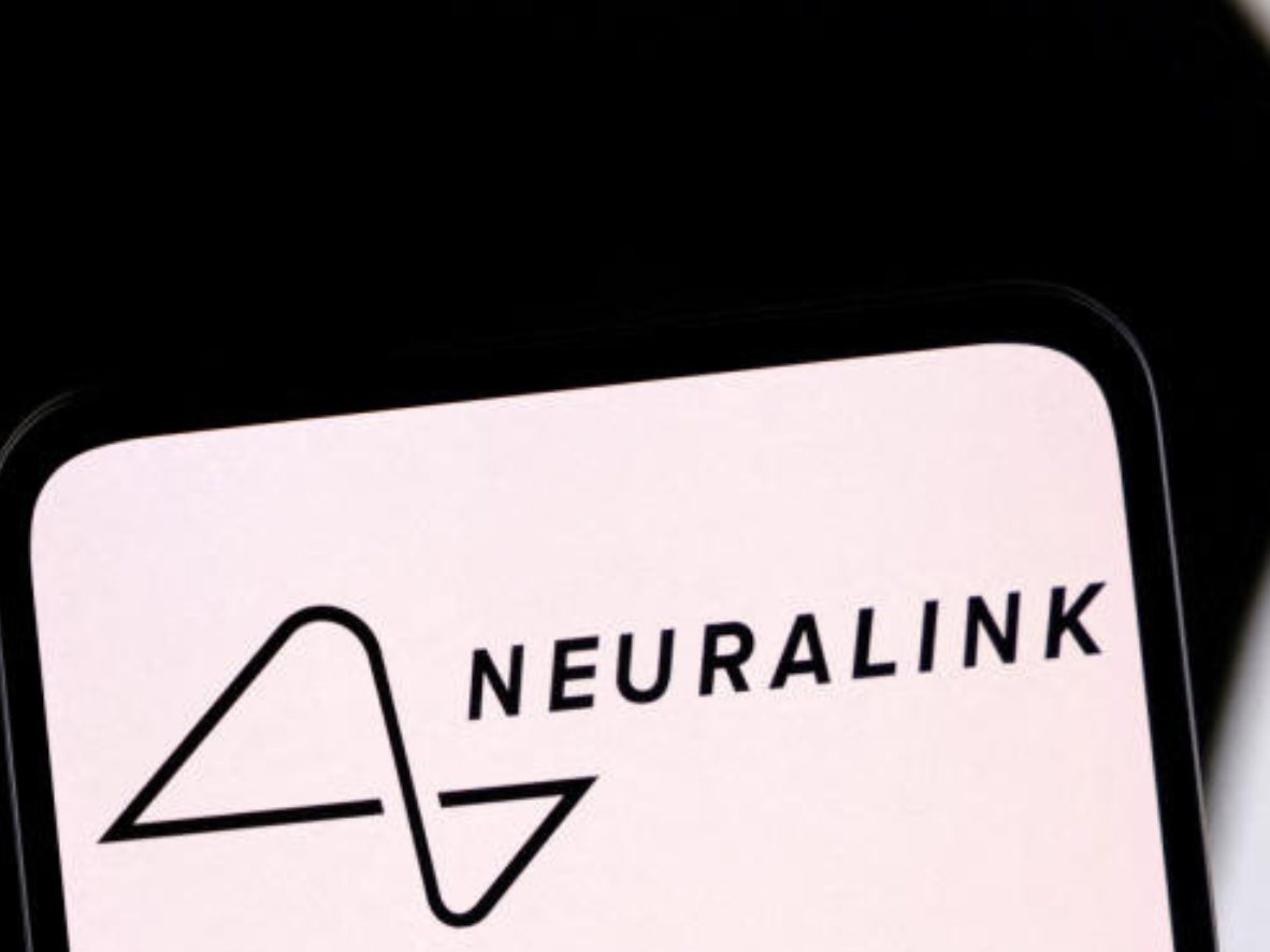 Musks Neuralink setzt ihr Gehirn-Implantat beim ersten Menschen ein.