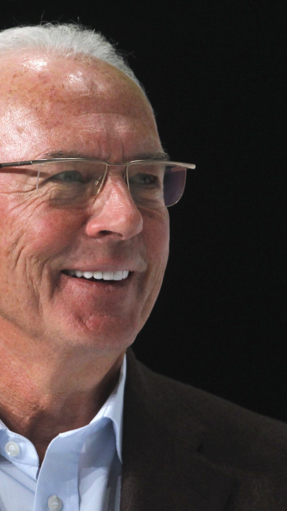 Steckbrief von Deutschlands am Montag mit 78 Jahren verstorbener Fußball-Ikone Franz Beckenbauer.