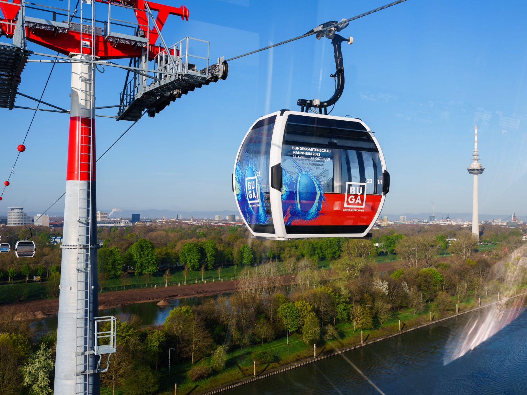 Die Doppelmayr-Seilbahn war während der Bundesgartenschau (BUGA) in Mannheim in Betrieb.