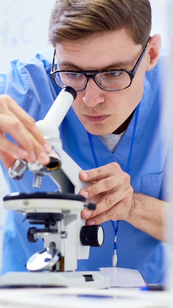 Ein Durchbruch in der Diabetes-Therapie zeichnet sich ab: Xanthohumol, ein Wirkstoff aus der Hopfenpflanze, eröffnet neue Perspektiven in der Vorbeugung und Behandlung von Diabetes.