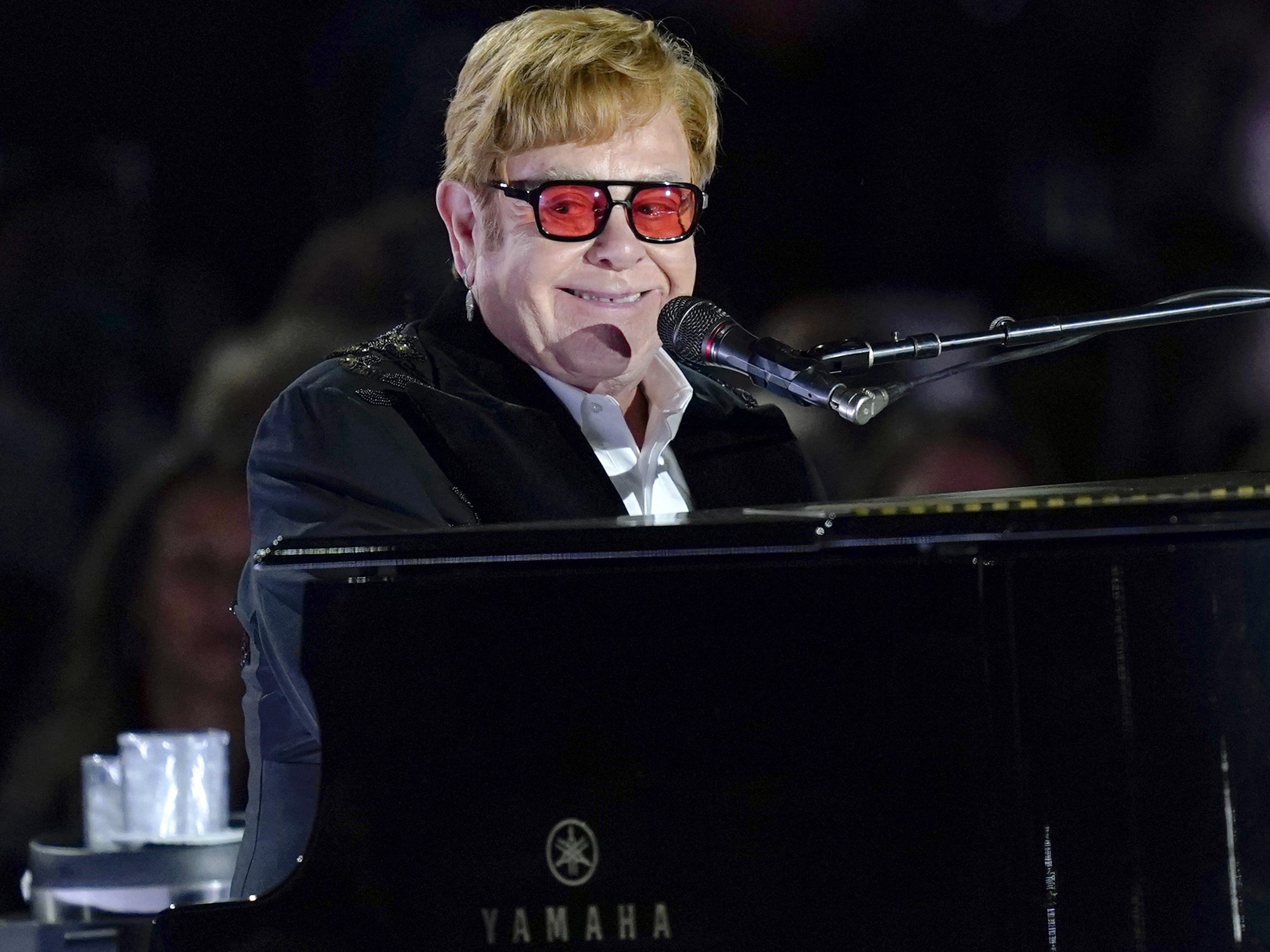 Elton John ist der 19. EGOT-Preisträger.