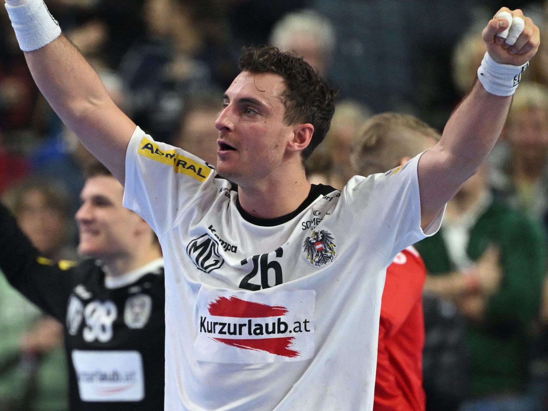 Der Bregenzer Lukas Herburger hatte mit dem ÖHB-Team gegen Ungarn allen Grund zum Jubeln. Der Bregenzer Lukas Herburger hatte mit dem ÖHB-Team gegen Ungarn allen Grund zum Jubeln.