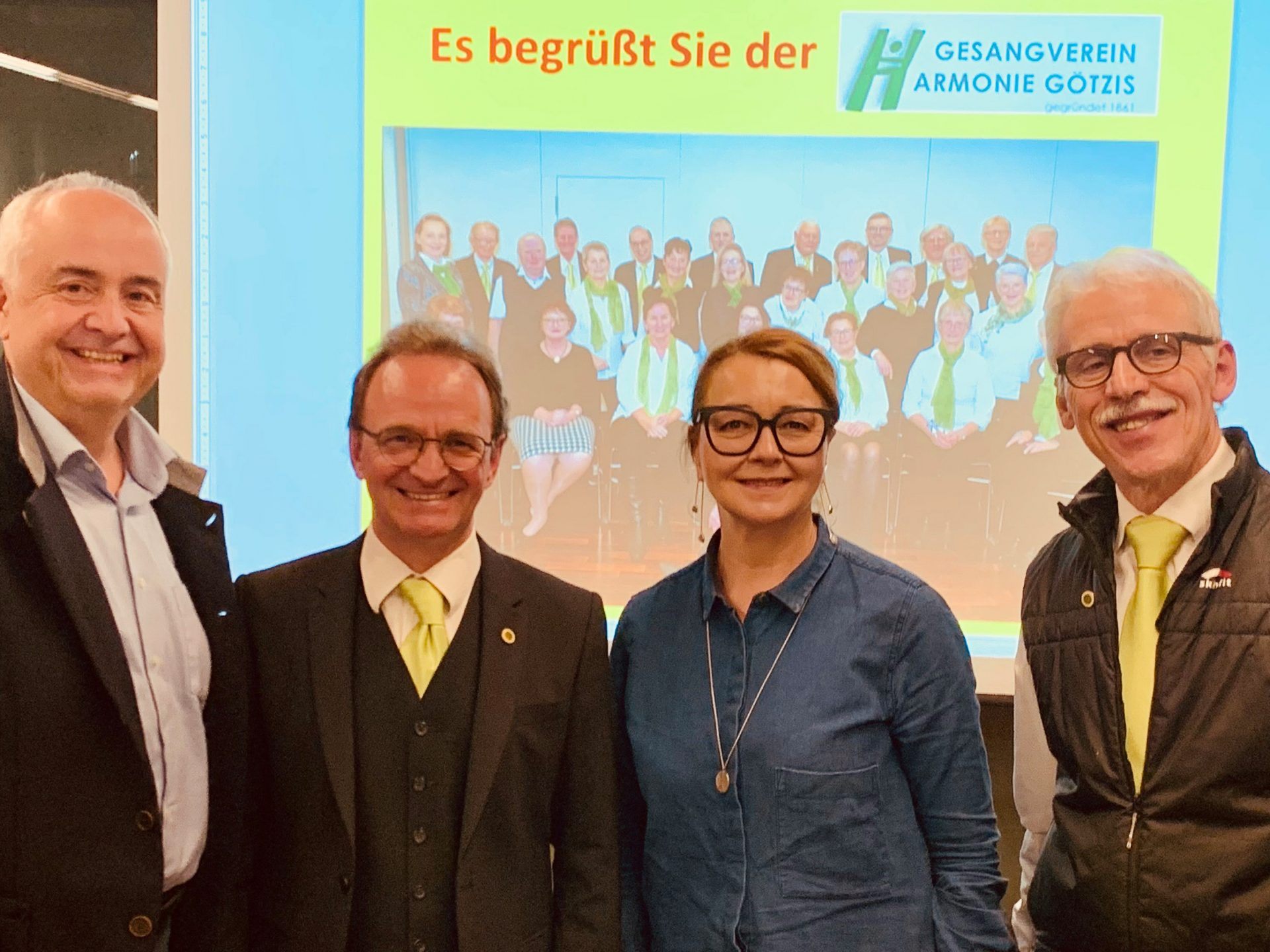 BM Manfred Böhmwalder, Chorleiter Thomas Thurnher, VBM Edith Lampert-Deuring und Obmann Hermann Nachbaur BM Manfred Böhmwalder, Chorleiter Thomas Thurnher, VBM Edith Lampert-Deuring und Obmann Hermann Nachbaur