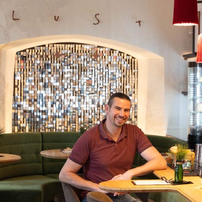 Lukas Buttazoni an der Bar der neuen LuSt.