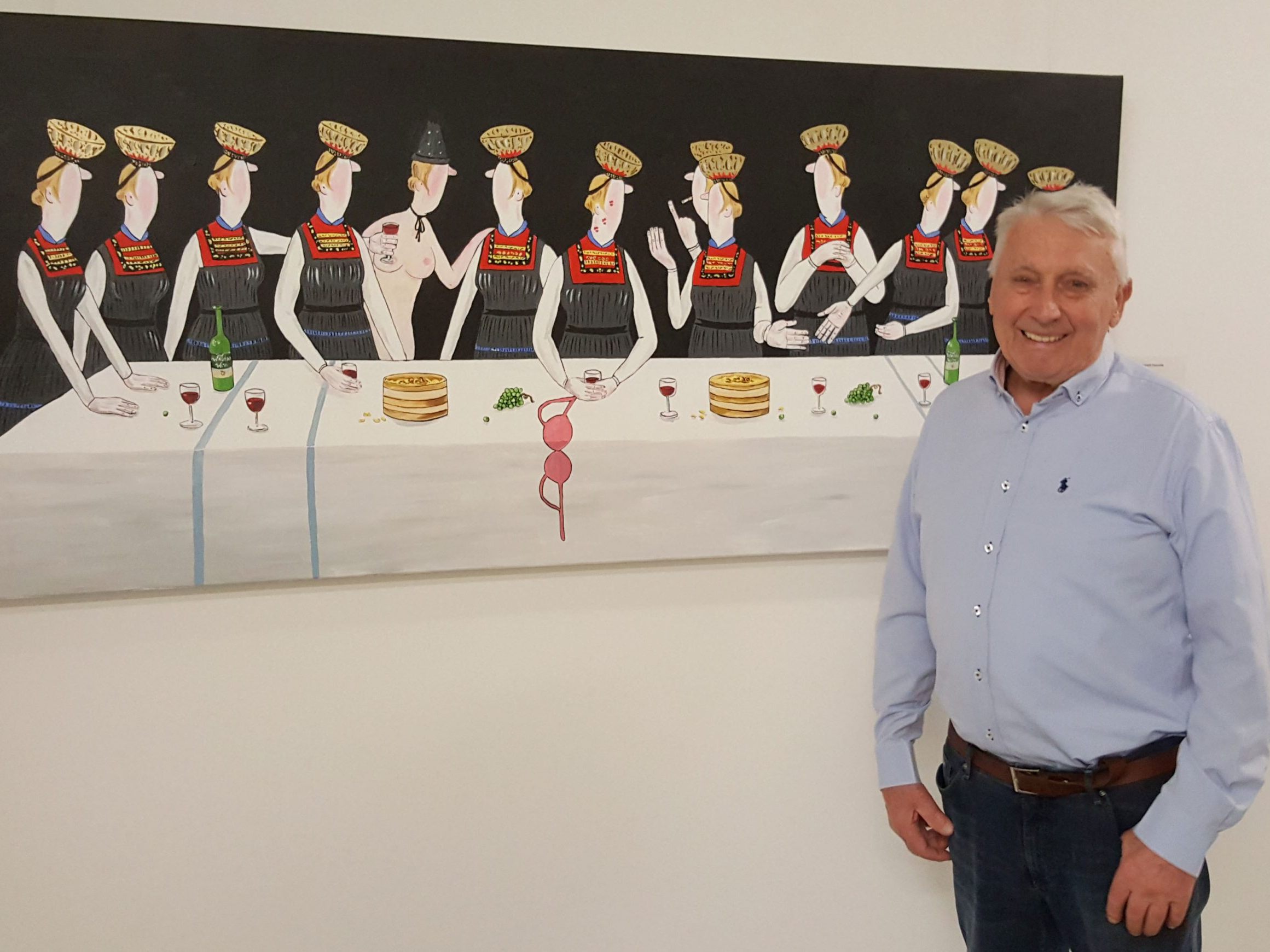 Alwin Rohner vor einem Werk von Petronilla Bührle-Anwander. Alwin Rohner vor einem Werk von Petronilla Bührle-Anwander.