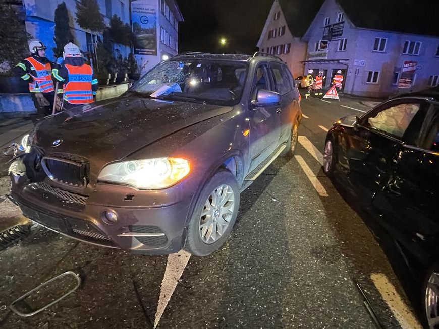 Die Kreuzung in Lauterach musste für einige Zeit gesperrt werden. Die Kreuzung in Lauterach musste für einige Zeit gesperrt werden.