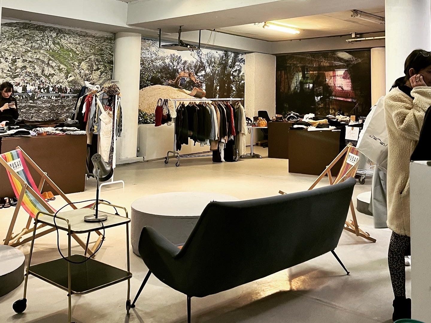 Auch 2024 findet wieder der Tauschflohmarkt "TauschRausch" in der Kunststankstelle in Wien-Ottakring statt.