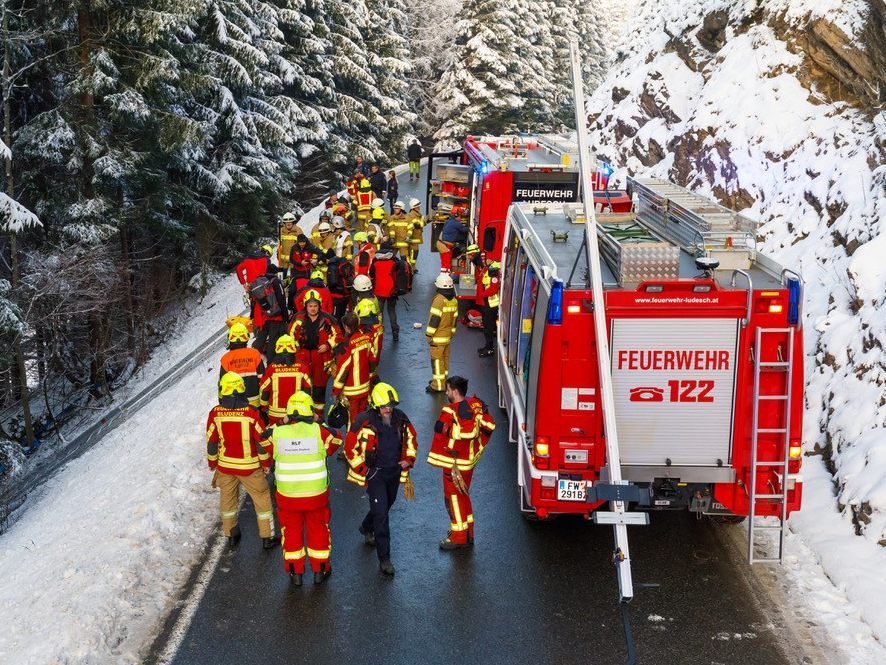 Die Einsatzkräfte wurden zu einem Unfall in Ludesch gerufen.