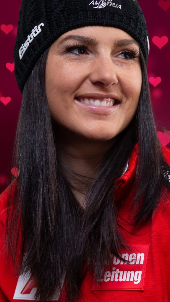 Das österreichische Ski-Ass Stephanie Venier spricht erstmals über ihre Beziehung mit dem Teamkollegen Christian Walder.