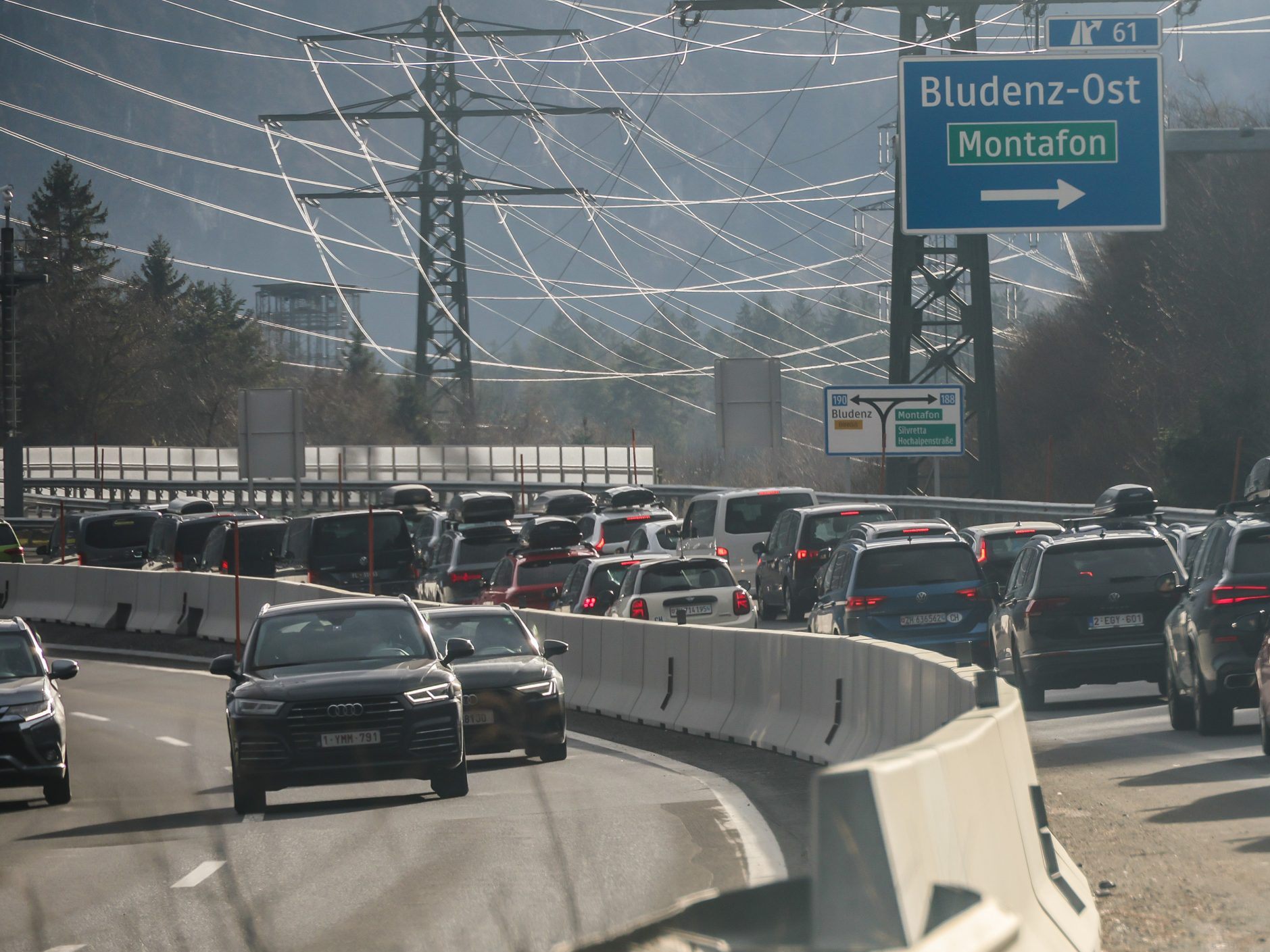 Der Skiverkehr sorgt fast jedes Wochenende für Stau auf der A14 und der S16.