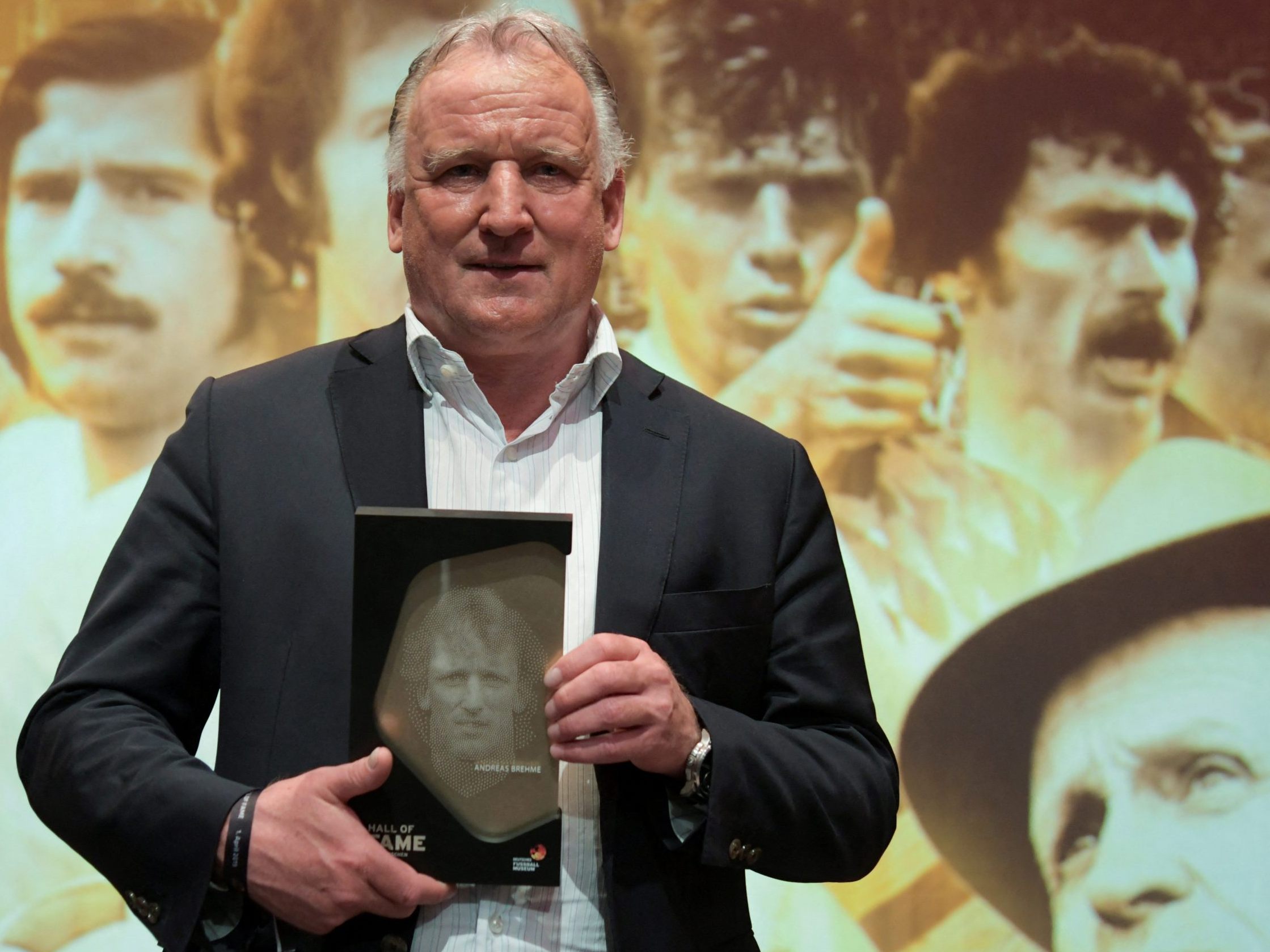 Andi Brehme in der Hall of Fame des deutschen Fußball-Museums. Andi Brehme in der Hall of Fame des deutschen Fußball-Museums.