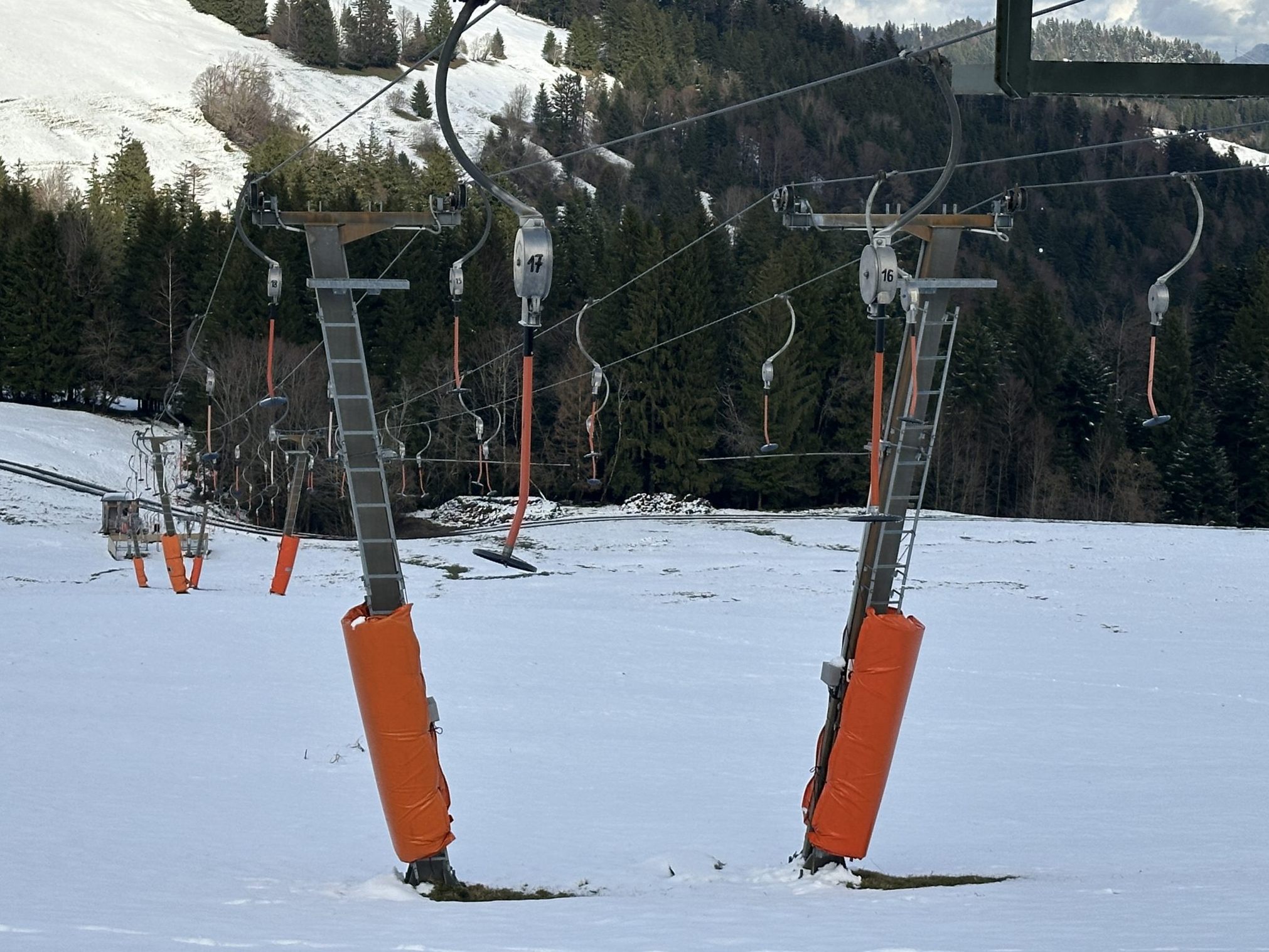 Trotz Neuschnee ist das Skigebiet am Bödele geschlossen.