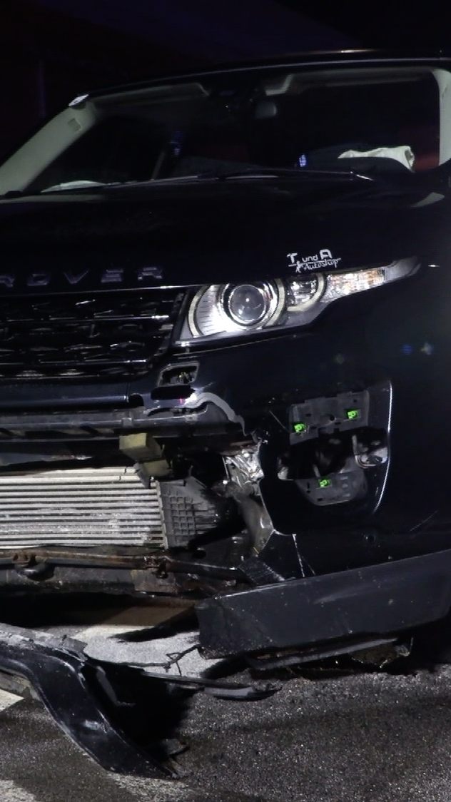 Der Range-Rover-Fahrer blieb bei dem Unfall unverletzt.