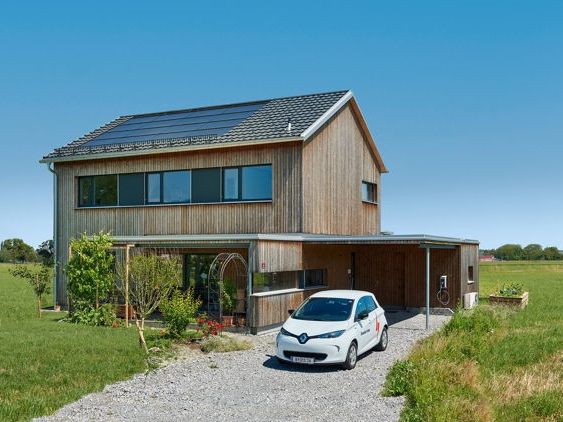 „Unsere bewährten Energieprodukte wie Strom und Nahwärme ergänzen unser Engagement für eine nachhaltige und innovative Energiezukunft“, sagt Dr. Quido Salzmann, Leiter Geschäftsfeld Versorgung und Dienstleistung, illwerke vkw. „Unsere bewährten Energieprodukte wie Strom und Nahwärme ergänzen unser Engagement für eine nachhaltige und innovative Energiezukunft“, sagt Dr. Quido Salzmann, Leiter Geschäftsfeld Versorgung und Dienstleistung, illwerke vkw.