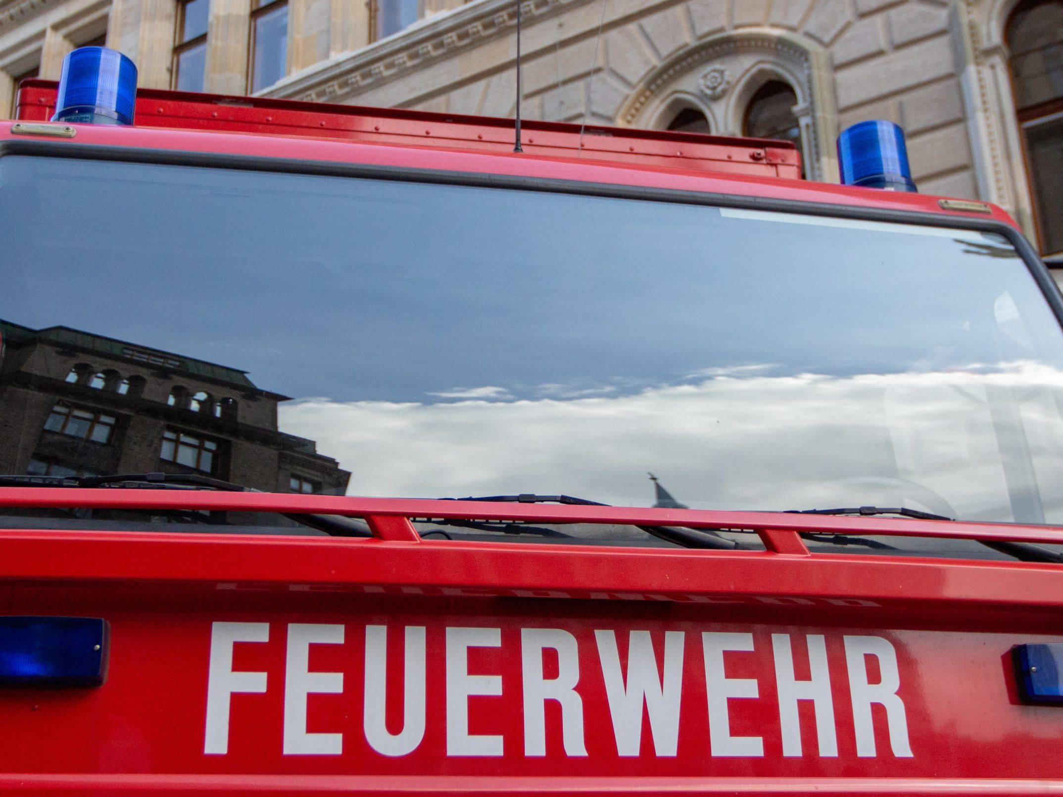 Ein Wohnungsbrand in Wien forderte ein Todesopfer.