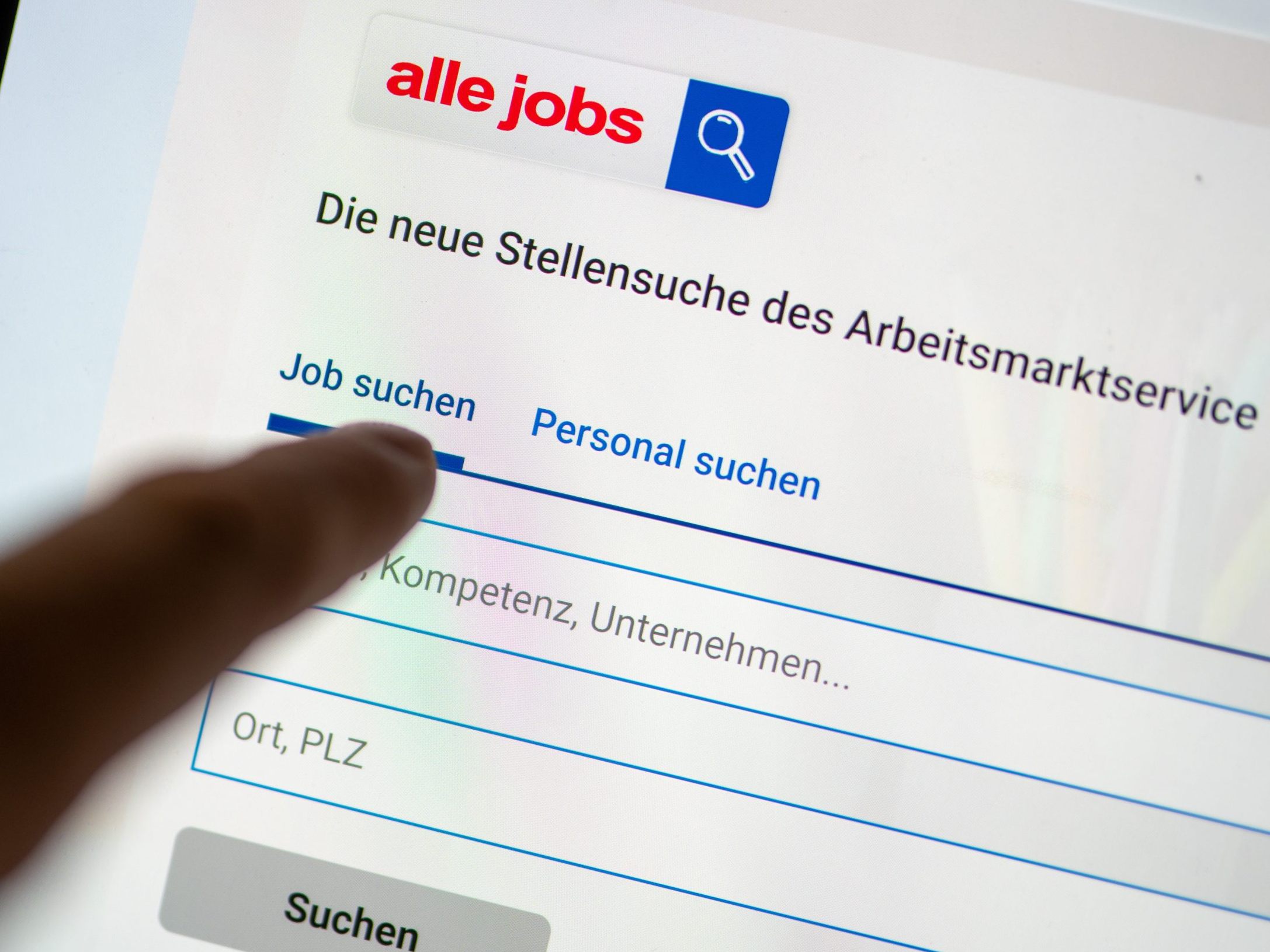 Die Zahl der offenen Stellen ist 2023 gesunken.