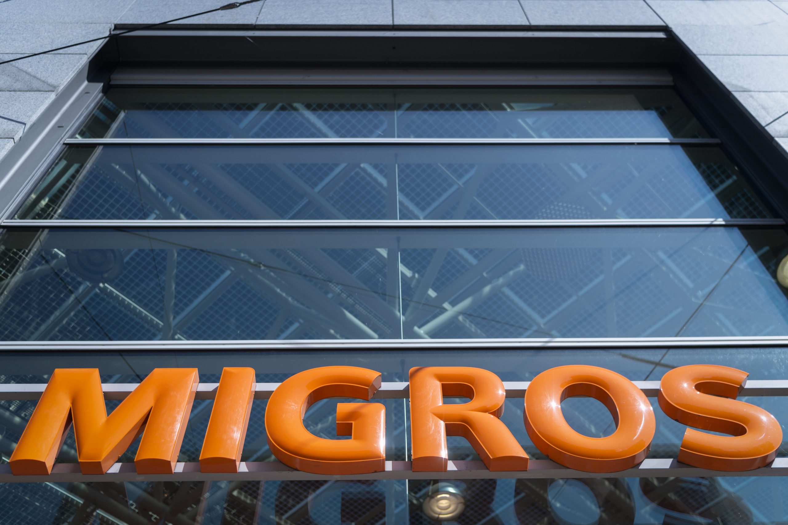 Das Logo der Migros fotografiert anlaesslich der Wahl zur neuen Migros Praesidentin, am Samstag, 23. Maerz 2019, in Zuerich.