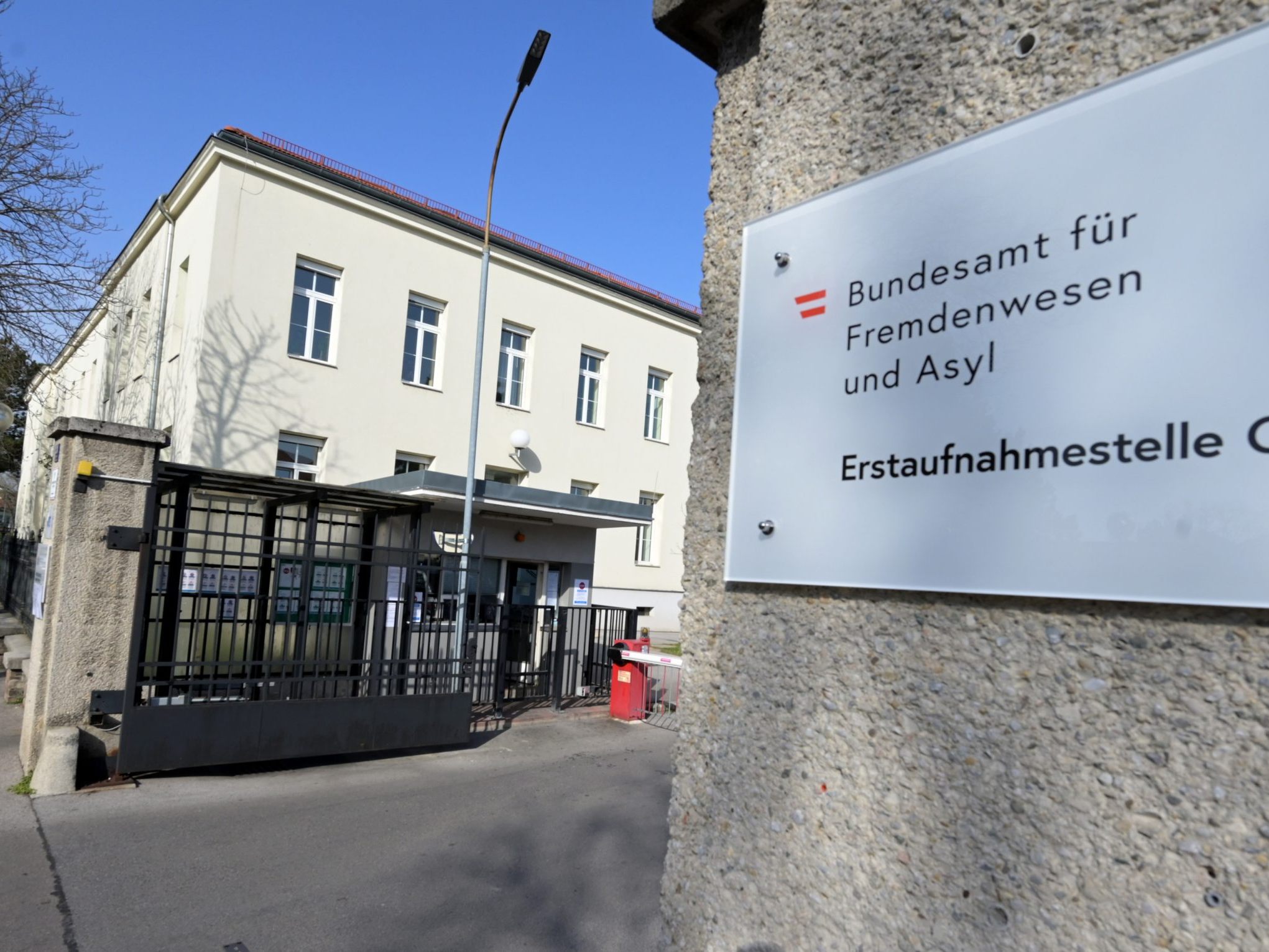 Das Opfer schwebt nach wie vor in Lebensgefahr. Das Opfer schwebt nach wie vor in Lebensgefahr.