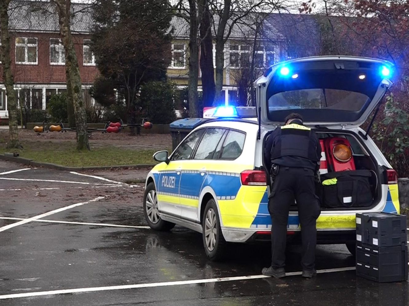 Am Donnerstag kam es zu einem Polizeieinsatz an einer Schule in Wuppertal.