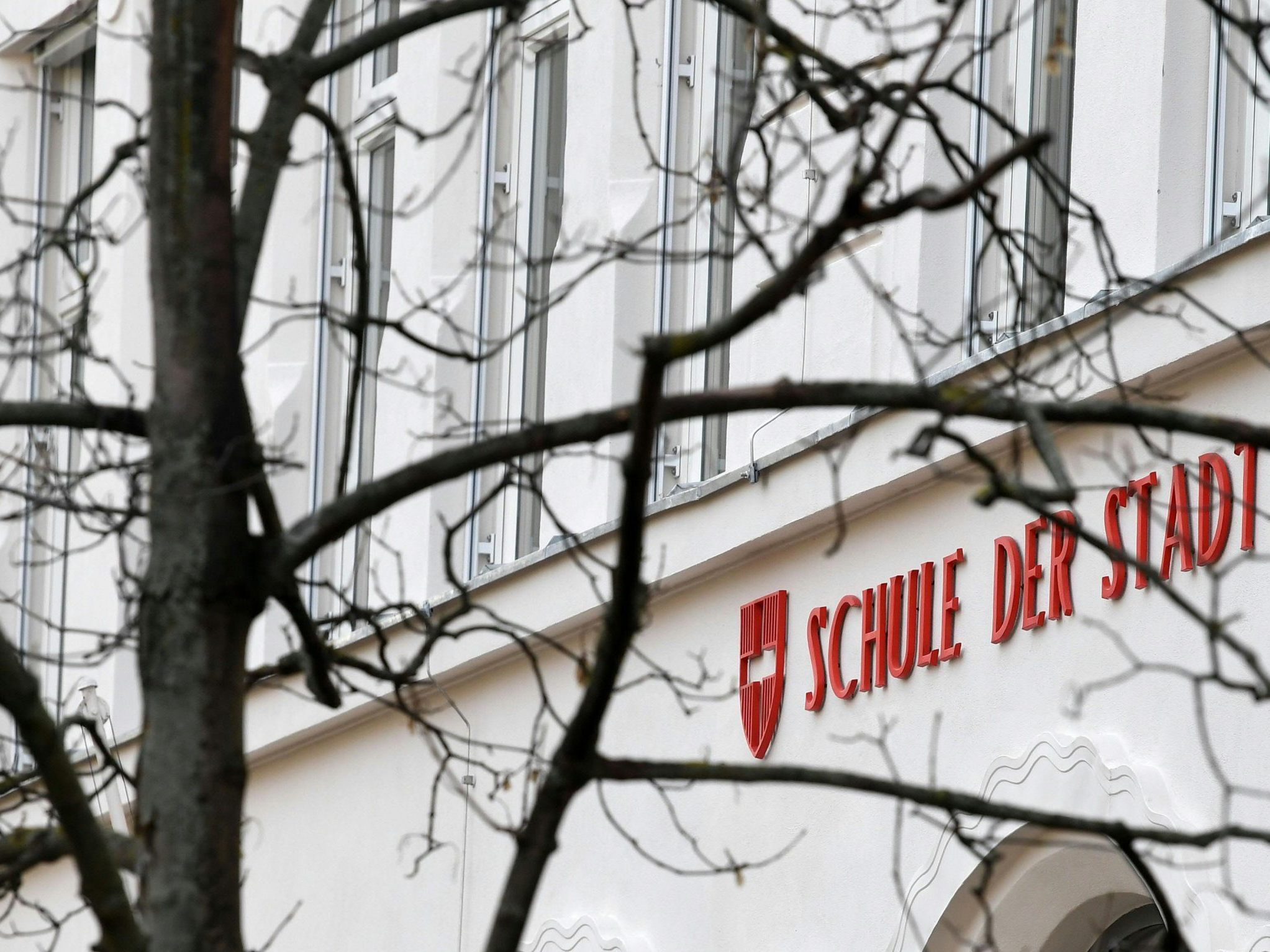 Es gibt neue Details zur ersten Anzeige gegen den Wiener Lehrer.