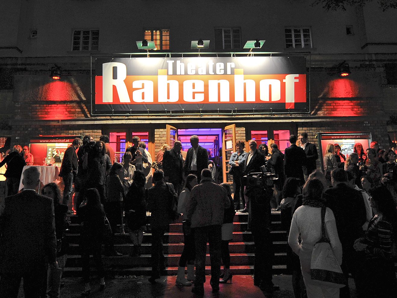 Der 10. Protestsongcontest fand im Wiener Rabenhof statt. Der 10. Protestsongcontest fand im Wiener Rabenhof statt.