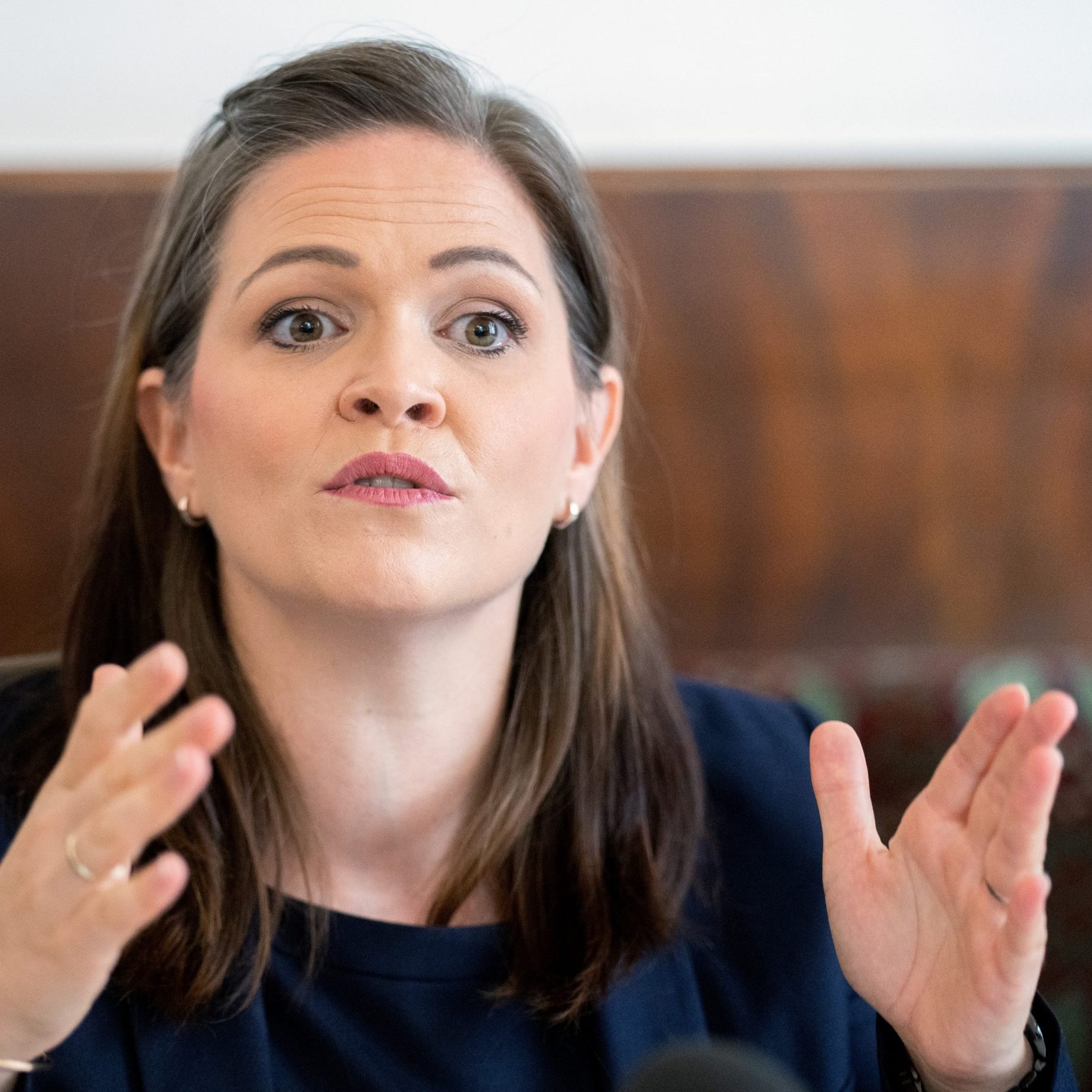 Daniela Holzinger-Vogtenhuber kritisiert die Gebrauchsabgabe der Wien Energie.