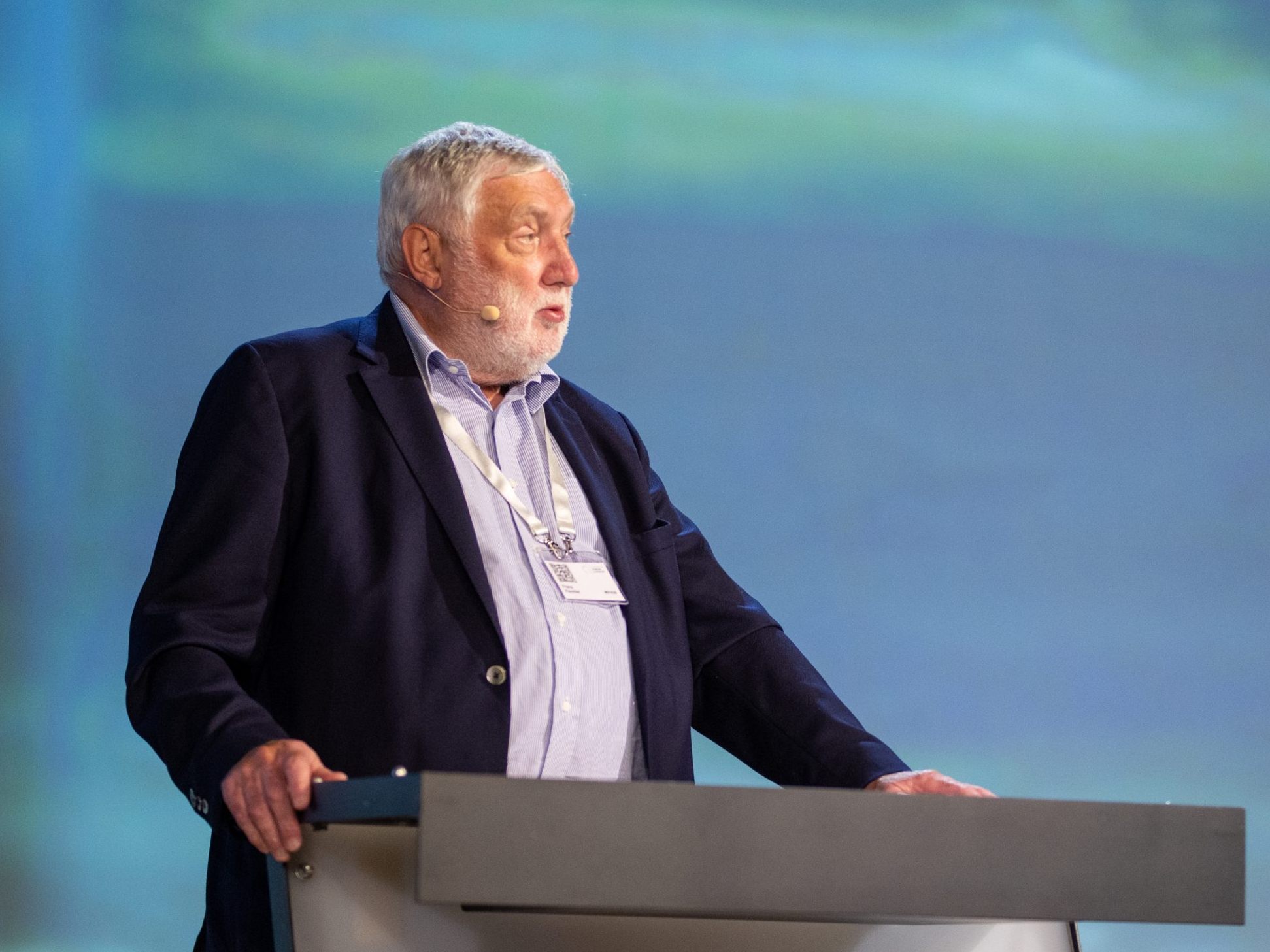 Fischler: "Man hat den Orbans Europas die Bühne überlassen". Fischler: "Man hat den Orbans Europas die Bühne überlassen".