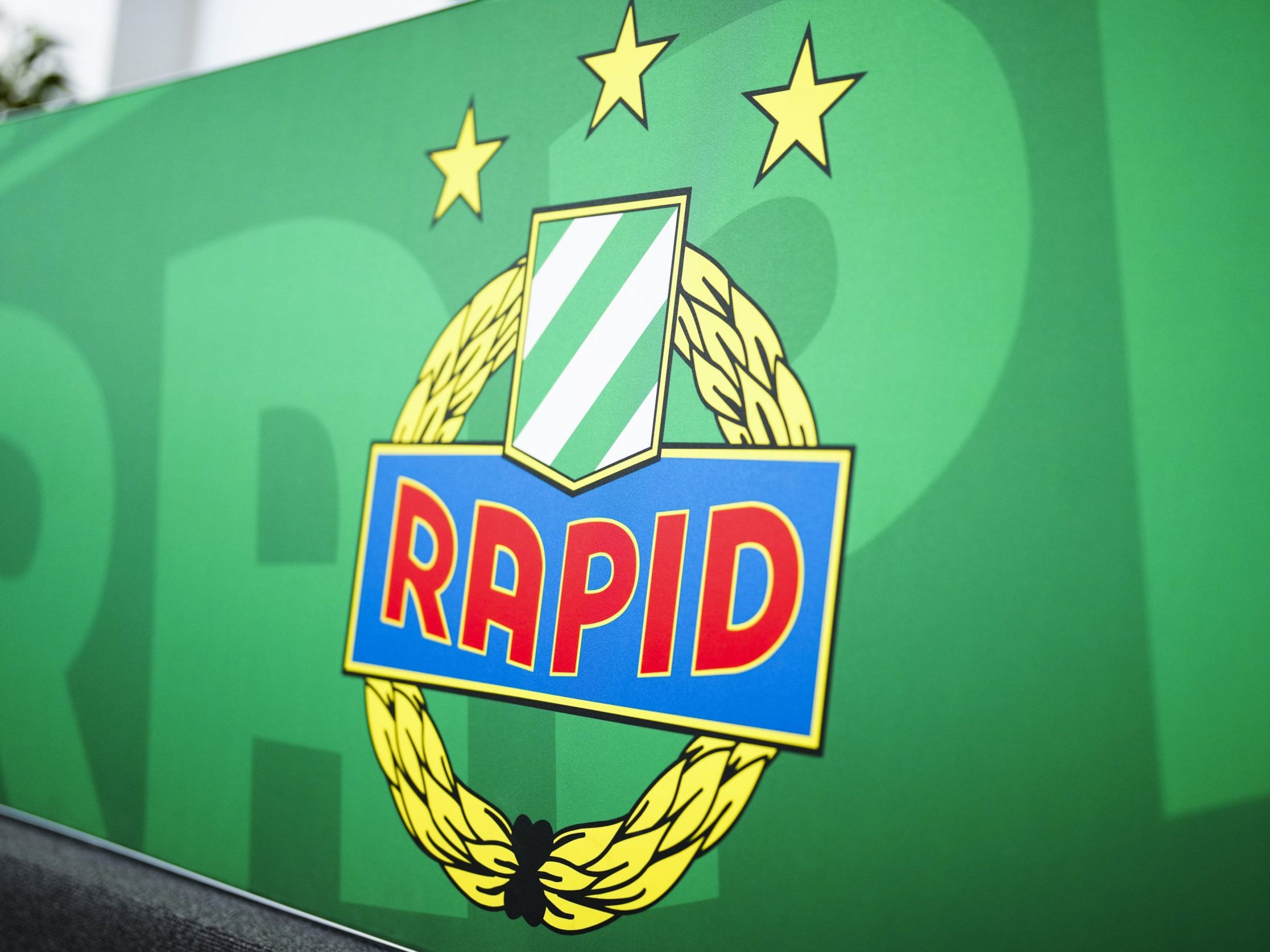 Der SK Rapid holt sich den schwedischen Offensivmann Jansson leihweise. Der SK Rapid holt sich den schwedischen Offensivmann Jansson leihweise.