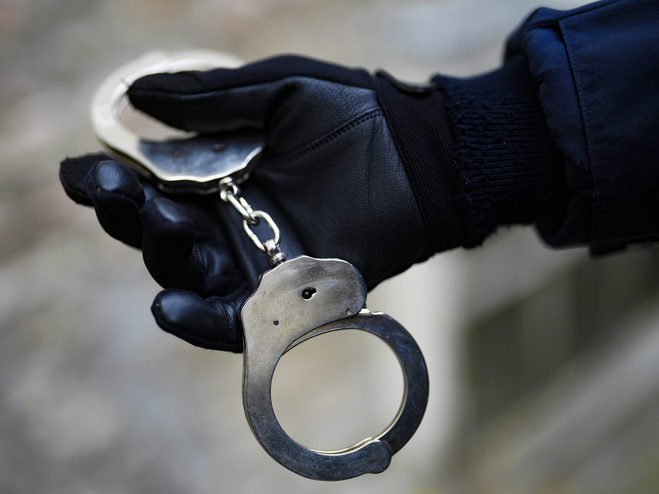 Ein 21-Jähriger versuchte vor der Wiener Polizei zu flüchten. Ein 21-Jähriger versuchte vor der Wiener Polizei zu flüchten.