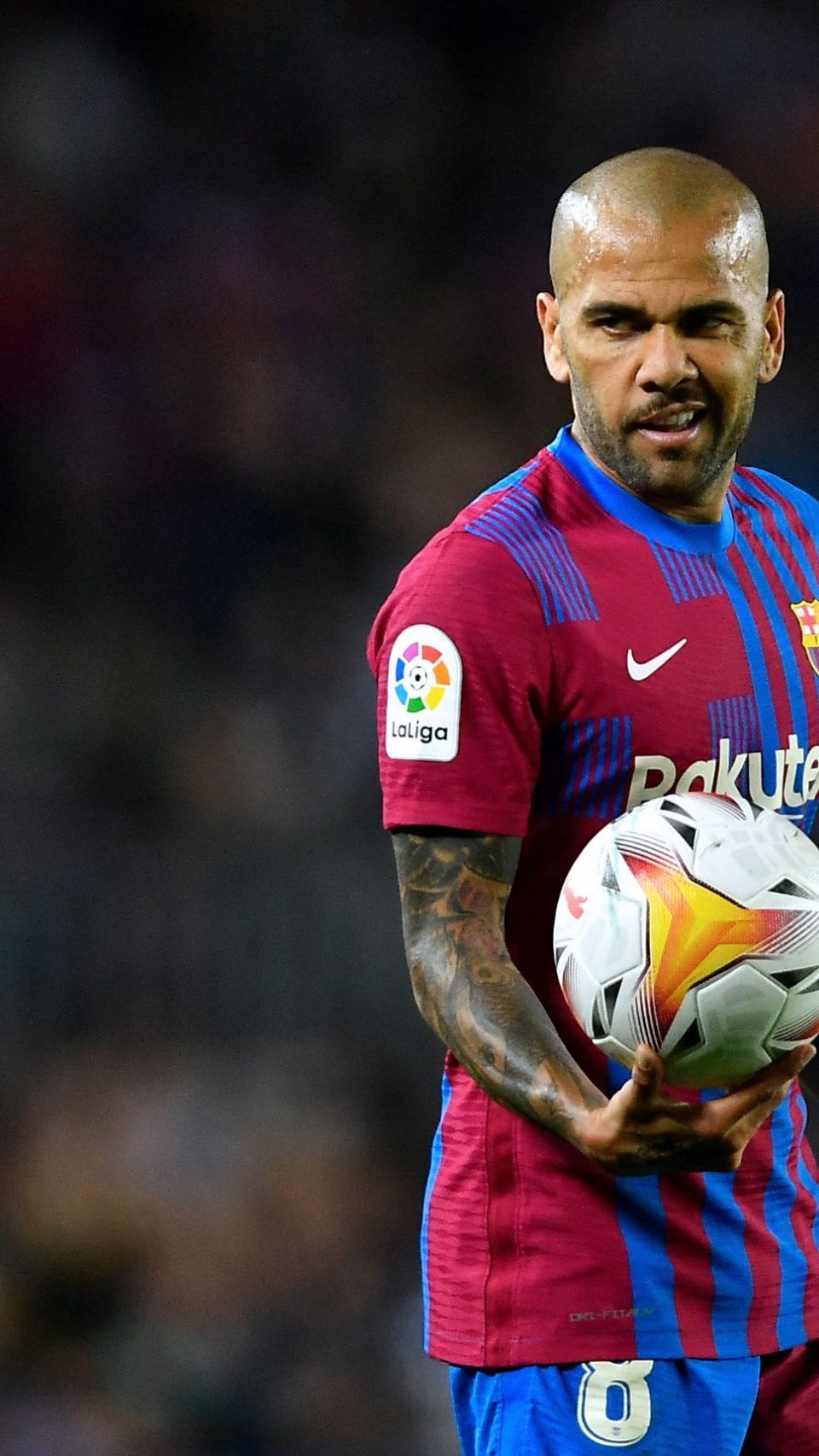 Alves soll Frau zu Sex gezwungen haben
