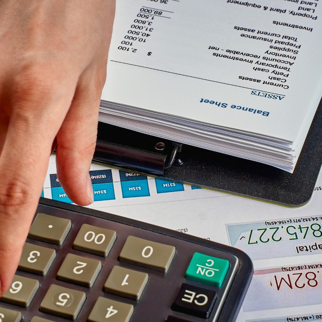 Jedes 8. Unternehmen ist bei Bilanzen säumig.