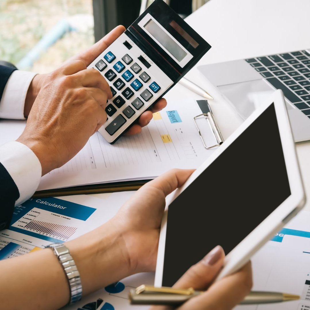 Der neue AK-Rechner nimmt Spesen bei Fonds unter die Lupe.