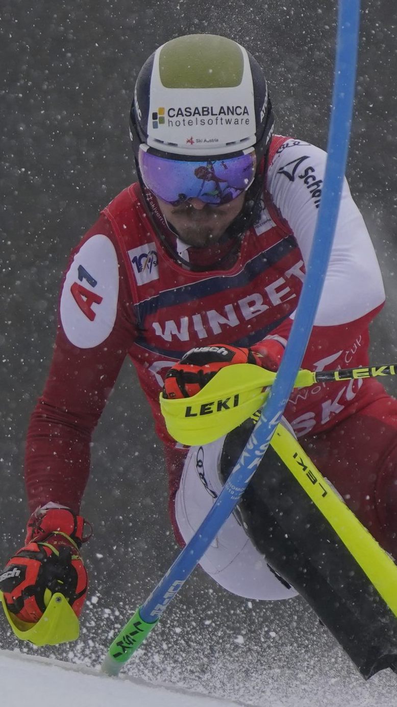 Schlechtes Wetter sorgte in Bansko zuerst für eine Unterbrechung des Slaloms und schließlich für die Absage.