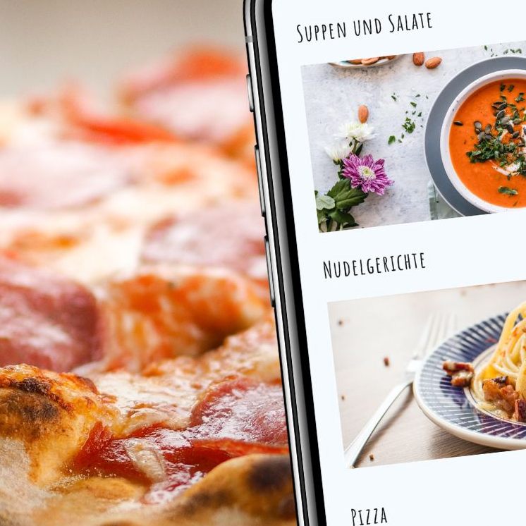 Die Casa Antica bietet eine vielfältige Auswahl an italienischen Klassikern, von Pizza über Nudel- und Reisgerichte bis hin zu Fleisch- und Fischgerichten.