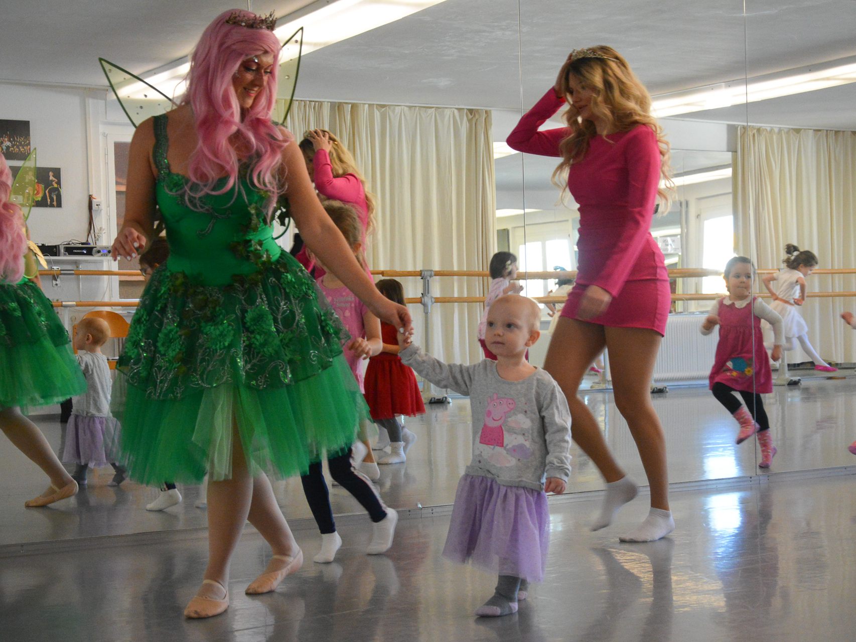 Am Freitag luden Fee Perdita und Barbie zur Feenzauber-Party in die Dance Art School ein.