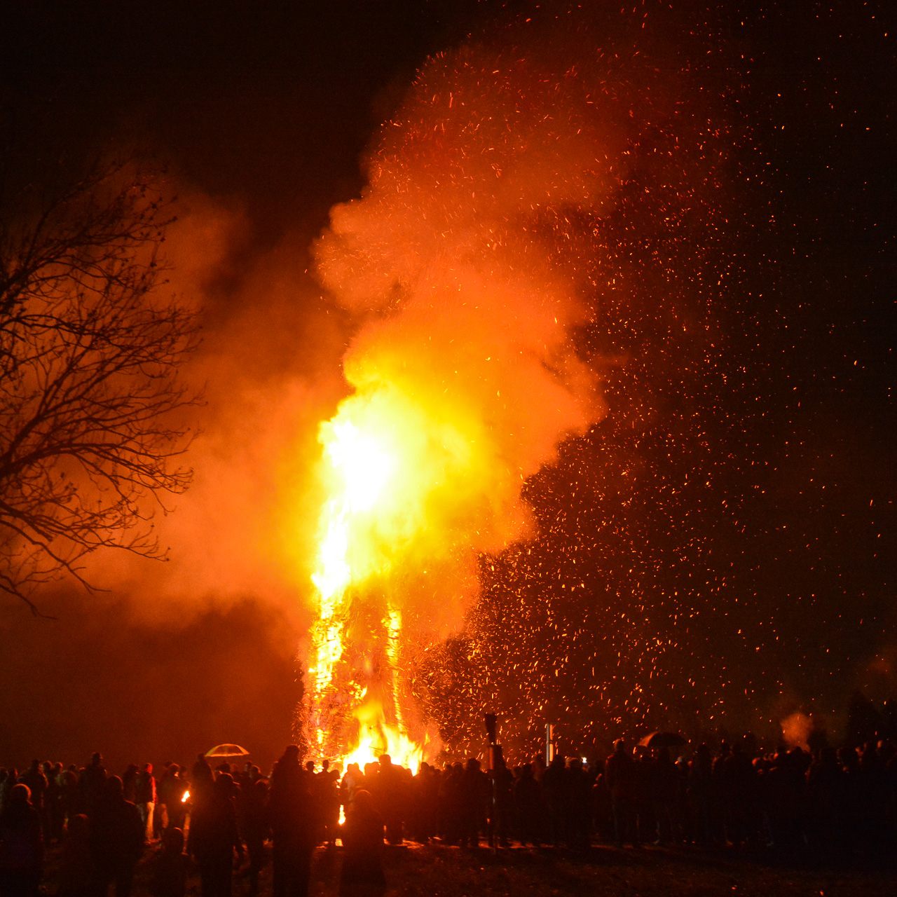 Lichterloh brannte der Eichele-Funken am Samstagabend bei der Feldrast.