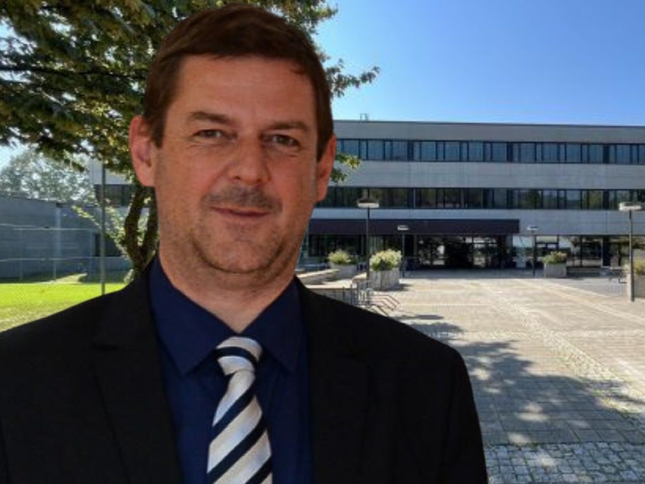 Klaus König, Direktor des Bundesgymnasiums Blumenstraße.