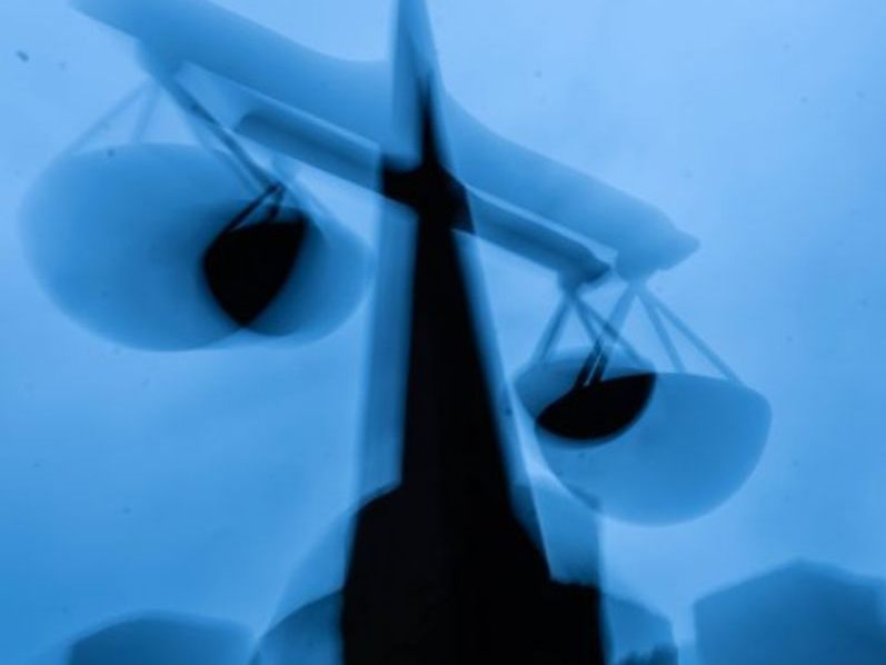 Ein 14 jähriges Mädchen wurden im Zug belästigt.