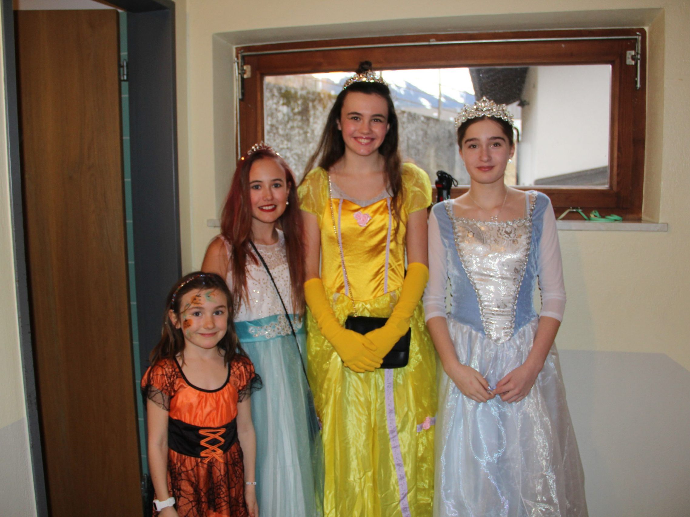 Voll im Trend: das Prinzessinnen Kostüm. Voll im Trend: das Prinzessinnen Kostüm.