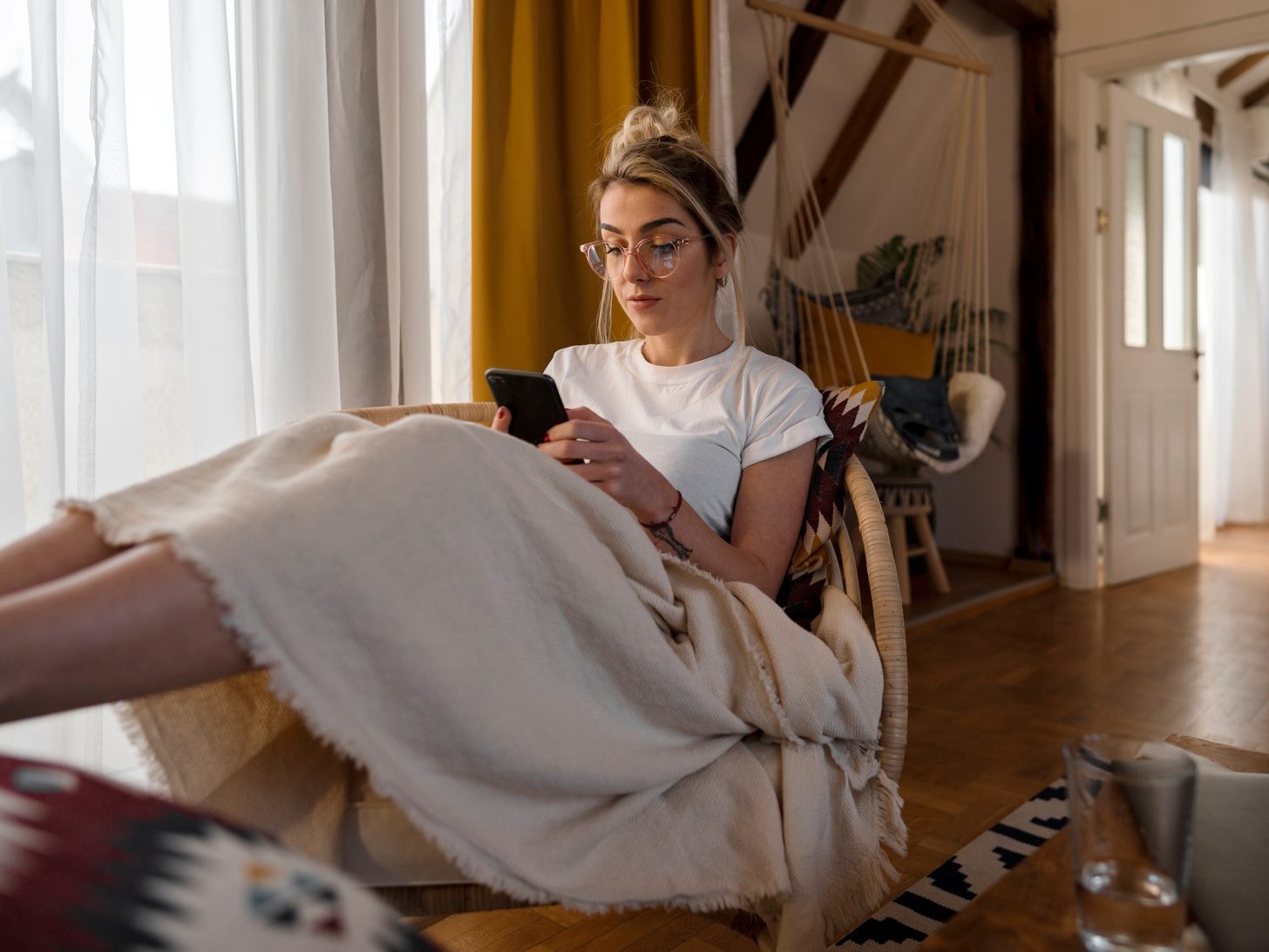 Allein zuhause lebt es sich laut ImmoScout24-Umfrage ungeniert.