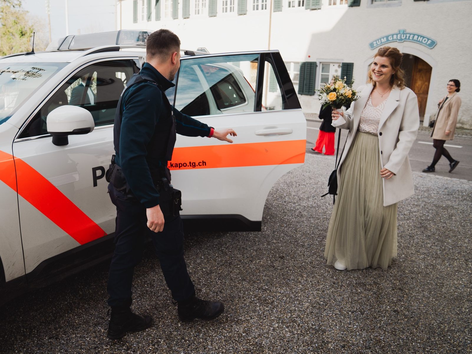 Mit Hilfe der Kantonspolizei Thurgau konnte die Hochzeit doch noch pünktlich über die Bühne gehen.