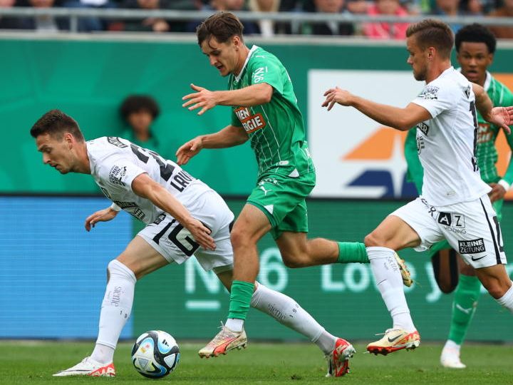 Im letzten Spiel zwischen Rapid Wien und Sturm Graz gab es ein 1:1. Im letzten Spiel zwischen Rapid Wien und Sturm Graz gab es ein 1:1.