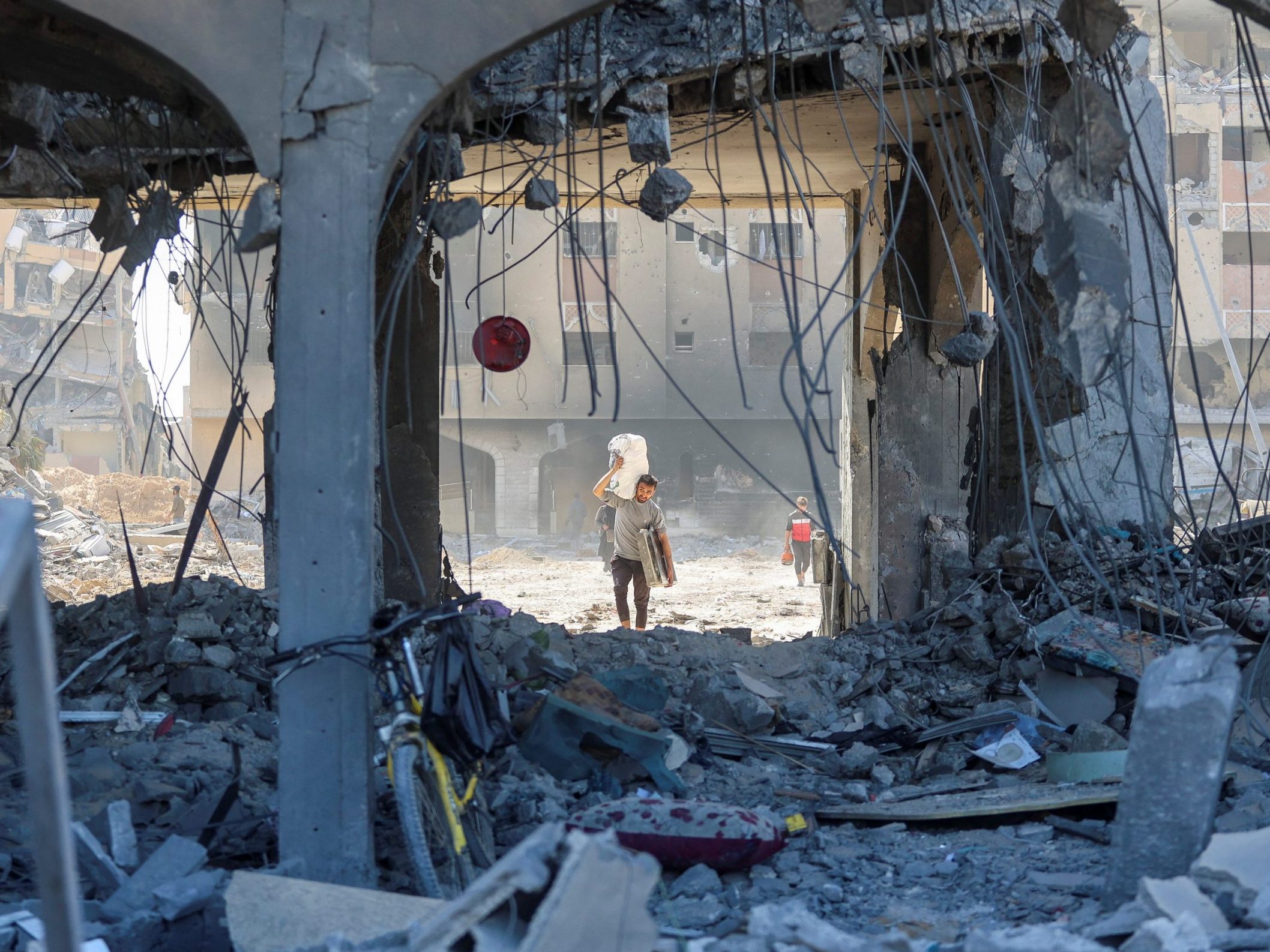 Laut Israel: Über 40 Hamas-Kämpfer getötet, mehr als 200 Terrorverdächtige festgenommen. Laut Israel: Über 40 Hamas-Kämpfer getötet, mehr als 200 Terrorverdächtige festgenommen.