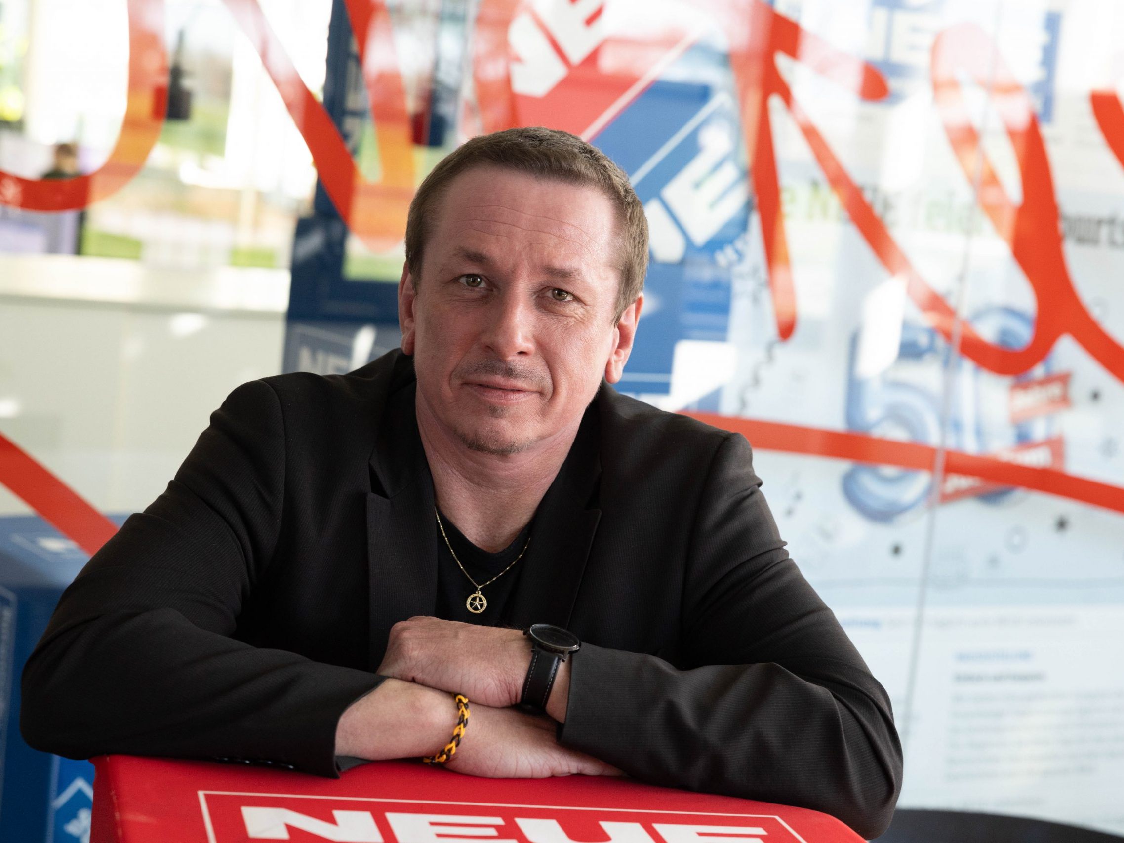 Joachim Mangard wird Chefredakteur.